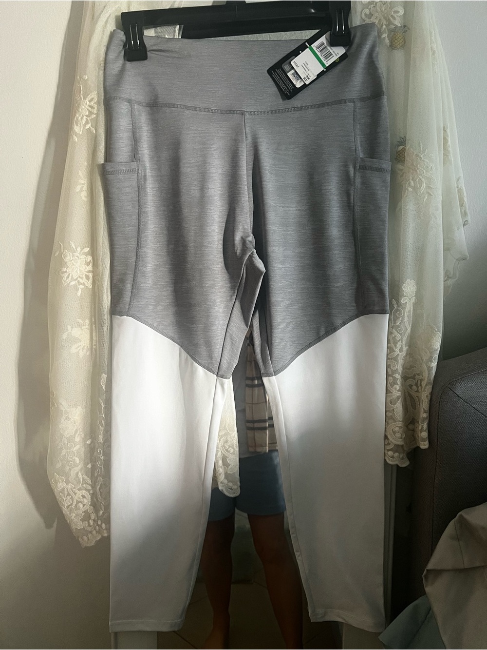 PGA Tour Gray and White Colorblock High-Rise Leggings